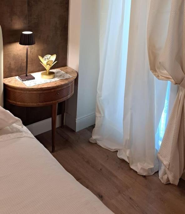 Centro Storico Luxury Smeraldo Suite: Historic Elegance With Hydromassage Apartamento *