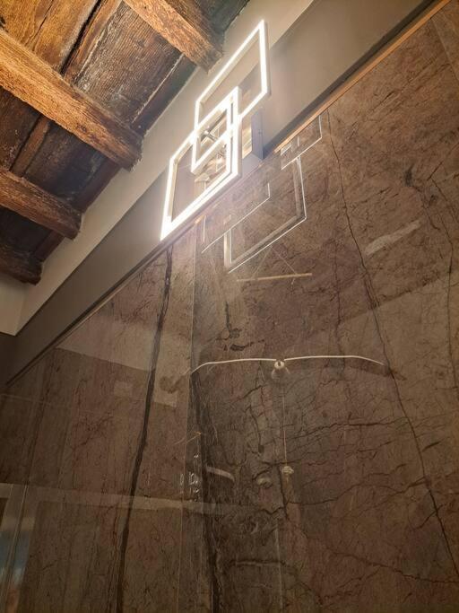 Centro Storico Luxury Smeraldo Suite: Historic Elegance With Hydromassage Apartamento *