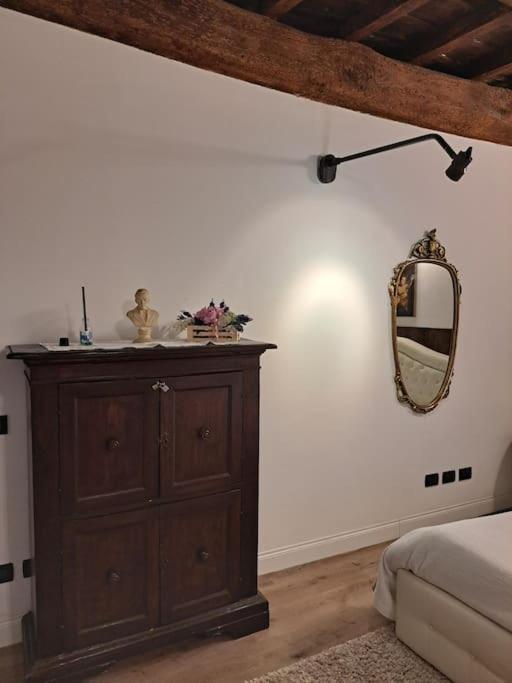 Apartamento Centro Storico Luxury Smeraldo Suite: Historic Elegance With Hydromassage *