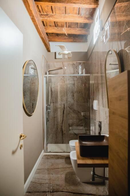 Apartamento Centro Storico Luxury Smeraldo Suite: Historic Elegance With Hydromassage